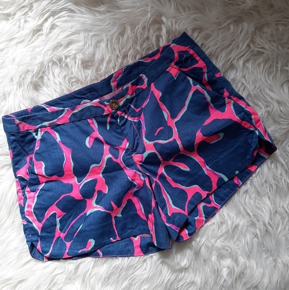 Lilly Pulitzer size 00 shorts - Picture 1 of 2